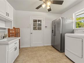 535  Degan Avenue , Lewisville Texas 75057
