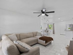 434 W Phillips Court , Grand Prairie Texas 75051