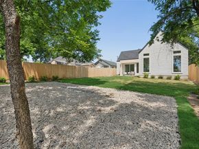 1510  Marfa Avenue , Dallas Texas 75216