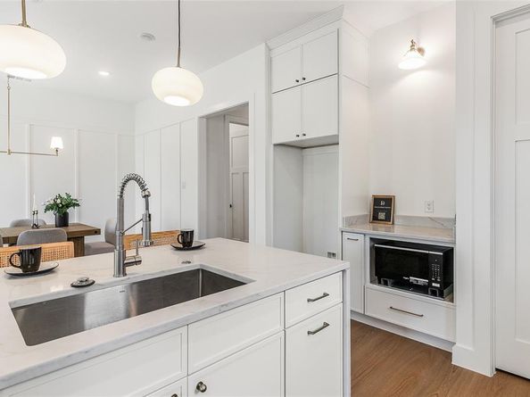 1510  Marfa Avenue , Dallas Texas 75216