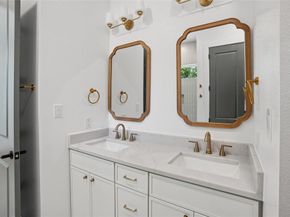 1510  Marfa Avenue , Dallas Texas 75216