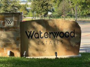 6004  Lakehurst Drive , Arlington Texas 76016