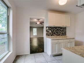 818 E Woodin Boulevard , Dallas Texas 75216