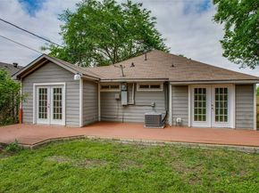 818 E Woodin Boulevard , Dallas Texas 75216