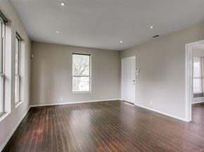 818 E Woodin Boulevard , Dallas Texas 75216