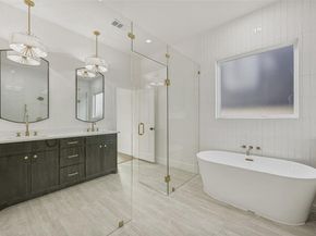 3910  Harlingen  , Dallas Texas 75212