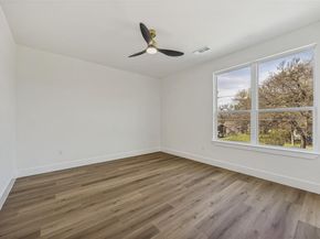 3910  Harlingen  , Dallas Texas 75212