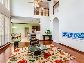 1119  Creekwood Drive , Garland Texas 75044