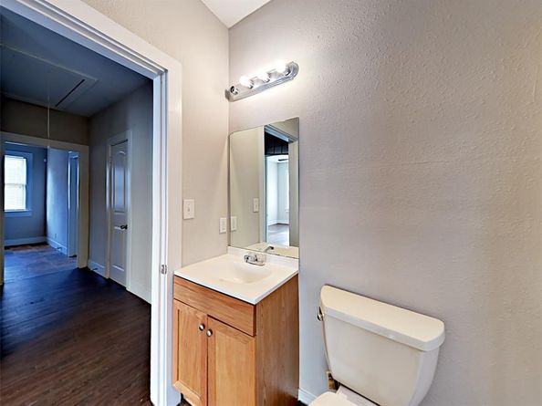 1824  Stella Avenue , Dallas Texas 75203