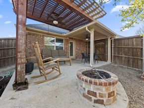 433  Castle Street , DeSoto Texas 75115