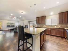 433  Castle Street , DeSoto Texas 75115