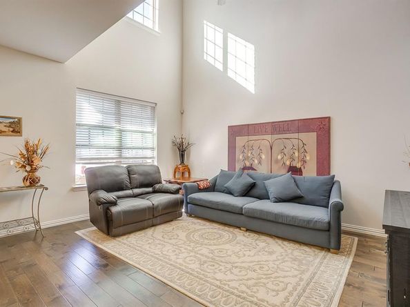 3923  Cascade Sky Drive , Arlington Texas 76005