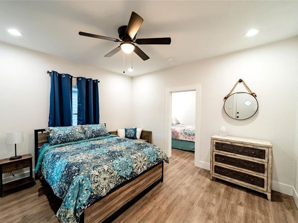 1415 N Houston Street , Fort Worth Texas 76164