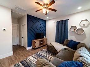 1415 N Houston Street , Fort Worth Texas 76164