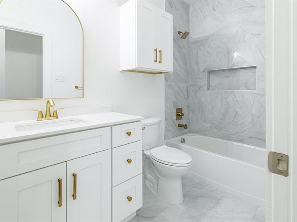 2809  Gooch Street , Dallas Texas 75241