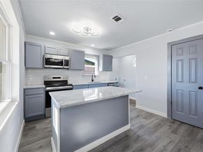 3922  Rainier Street , Irving Texas 75062