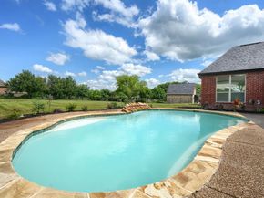 12809  Day Break Trail , Burleson Texas 76028