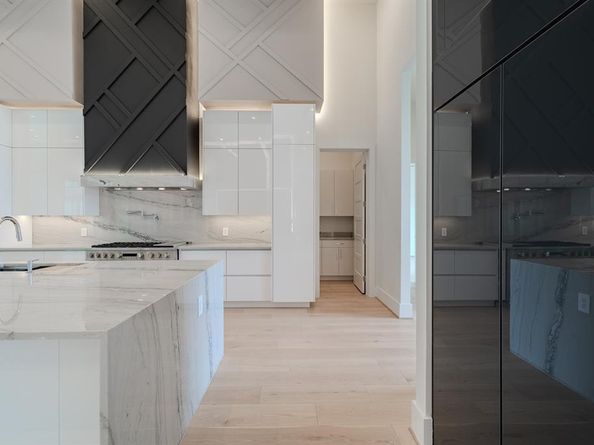 11314  Hillcrest Road , Dallas Texas 75230