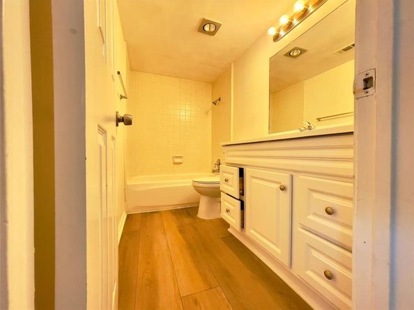 3707  Clubview Drive , Garland Texas 75044