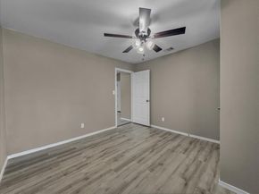 959 E Broadway Avenue , Fort Worth Texas 76104