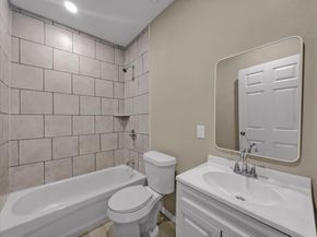 959 E Broadway Avenue , Fort Worth Texas 76104