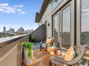 2080  Kelly Avenue  111, Dallas Texas 75215