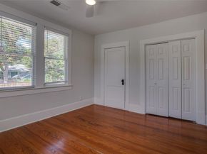 219 N Willomet Avenue , Dallas Texas 75208