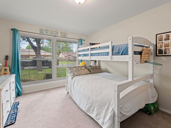 3205  Minot Avenue , Fort Worth Texas 76133