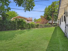 2347  Village Way , Dallas Texas 75216