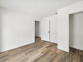 2347  Village Way , Dallas Texas 75216