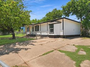 2347  Village Way , Dallas Texas 75216