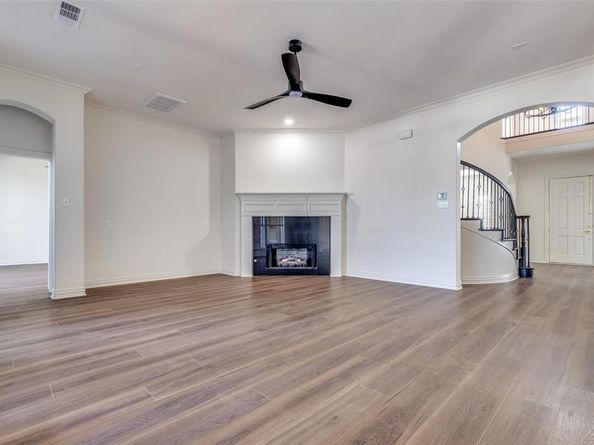 1727 E Branch Hollow Drive , Carrollton Texas 75007