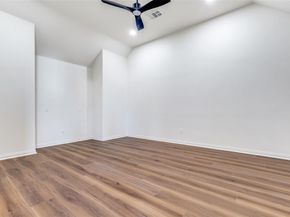 1727 E Branch Hollow Drive , Carrollton Texas 75007