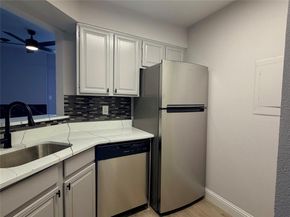 5757  Martel Avenue  B05, Dallas Texas 75206