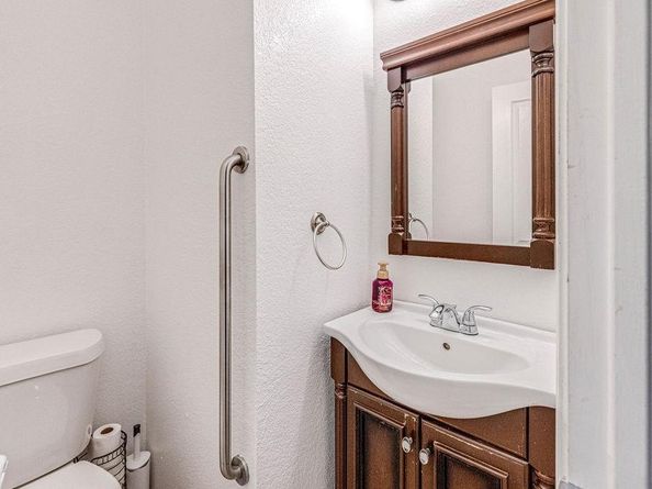 804  Ridge Point Drive , Grand Prairie Texas 75052