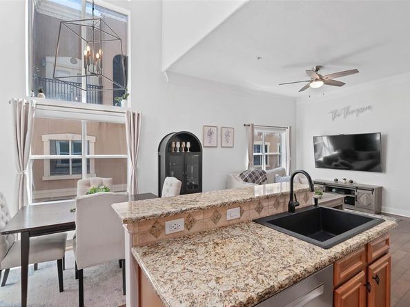 5609  Lindell Avenue  3, Dallas Texas 75206
