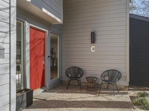 965  Easton Place , Dallas Texas 75218