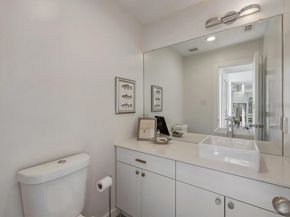 965  Easton Place , Dallas Texas 75218