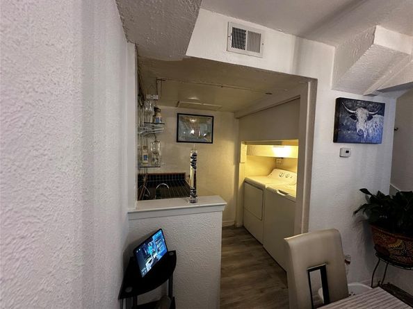 4272  Madera Road  4, Irving Texas 75038
