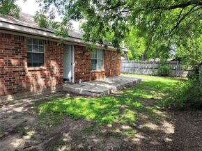 651  Meadow Park Drive , White Settlement Texas 76108