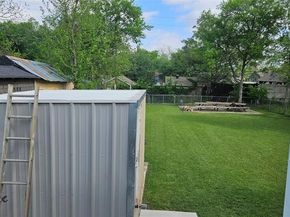 2835  Aster Street , Dallas Texas 75211