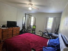 2835  Aster Street , Dallas Texas 75211
