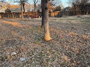 2301  Turner Way , Arlington Texas 76001