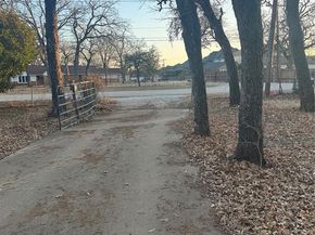 2301  Turner Way , Arlington Texas 76001