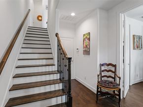 7333  Valley View Lane  607, Dallas Texas 75240