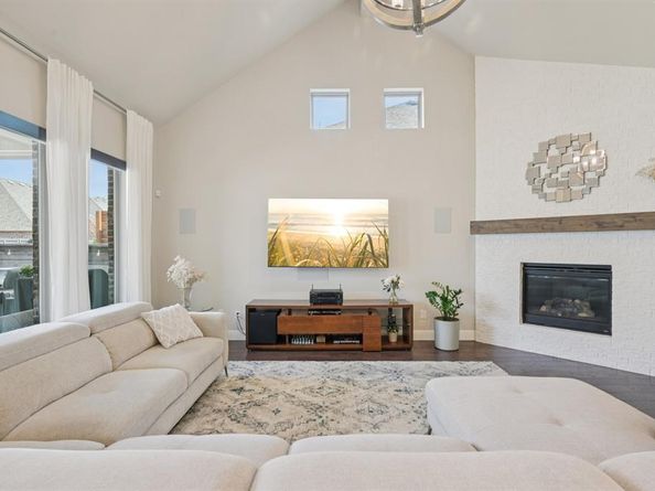 813  Boardwalk Way , Little Elm Texas 76227