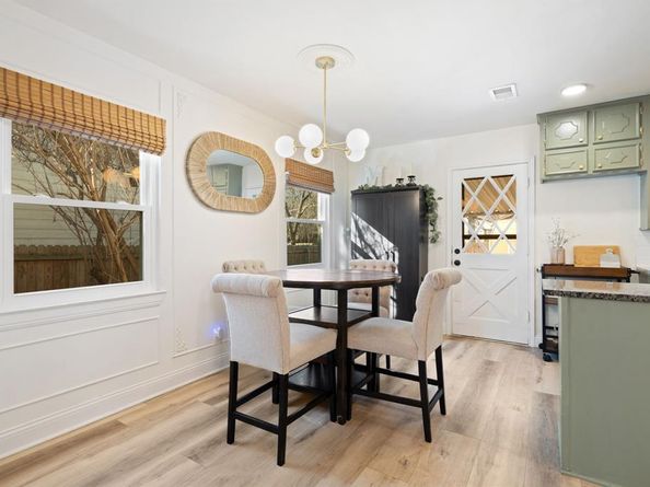 1437  Nash Street , Garland Texas 75042