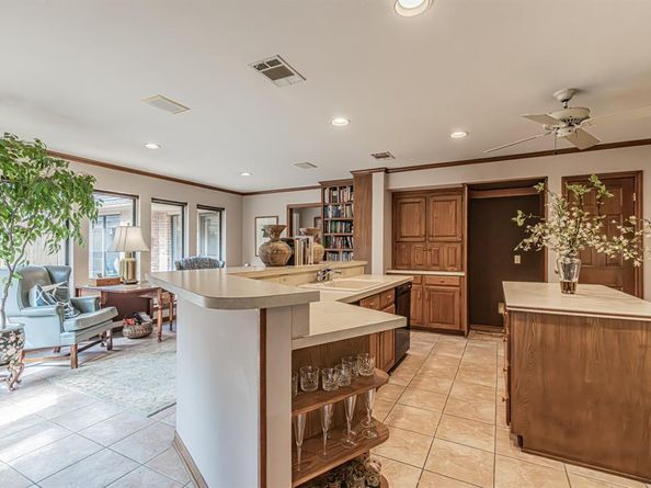 4708  Shady Ridge Court , Fort Worth Texas 76109