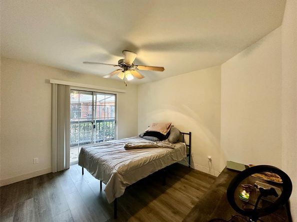 18333  Roehampton Drive  313, Dallas Texas 75252