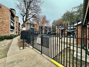 18333  Roehampton Drive  313, Dallas Texas 75252